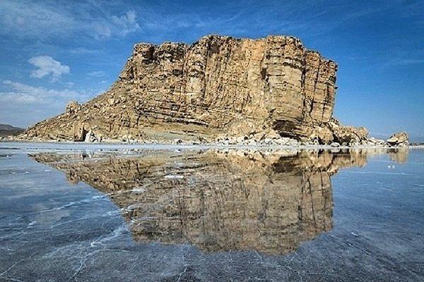 حجم آب دریاچه ارومیه از مرز 4 میلیارد متر مکعب گذشت حجم آب دریاچه ارومیه از مرز 4 میلیارد متر مکعب گذشت