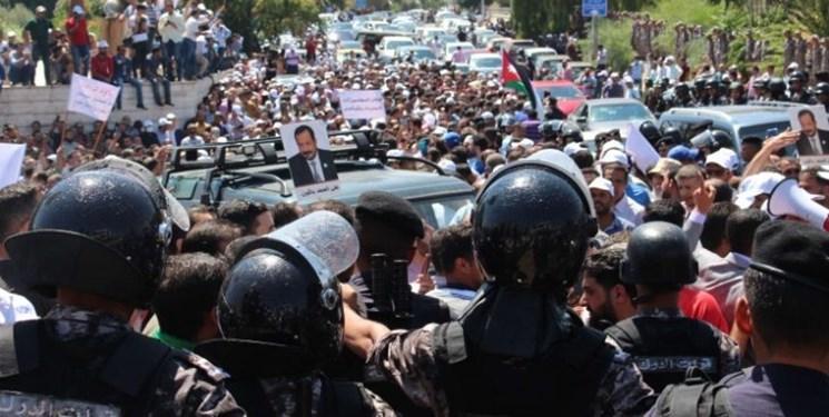 اعتصاب معلمان اردنی وارد سومین هفته شد اعتصاب معلمان اردنی وارد سومین هفته شد