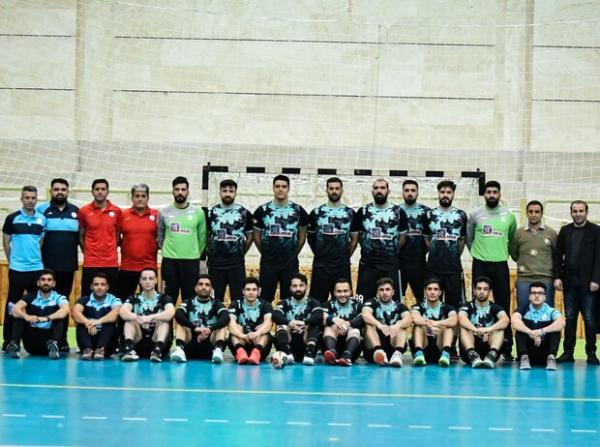 نماینده فارس، قهرمان نیم فصل لیگ برتر هندبال مردان کشور شد